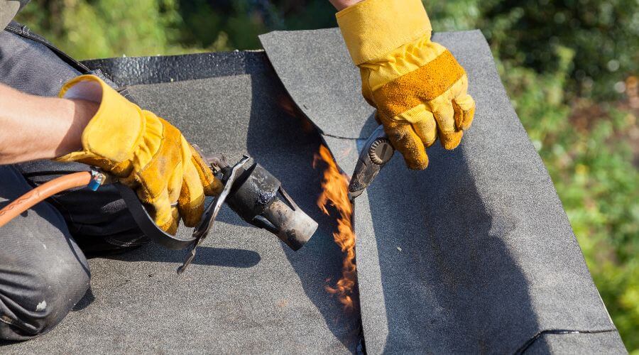 Professional flood damage restoration services in Sacramento, KY